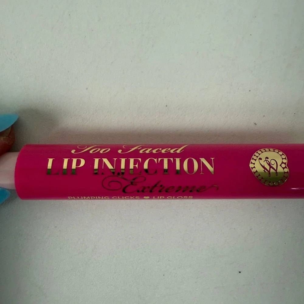 Too Faced Lip Injection Plumping Lip Gloss Voted Most Popular Strawberry New